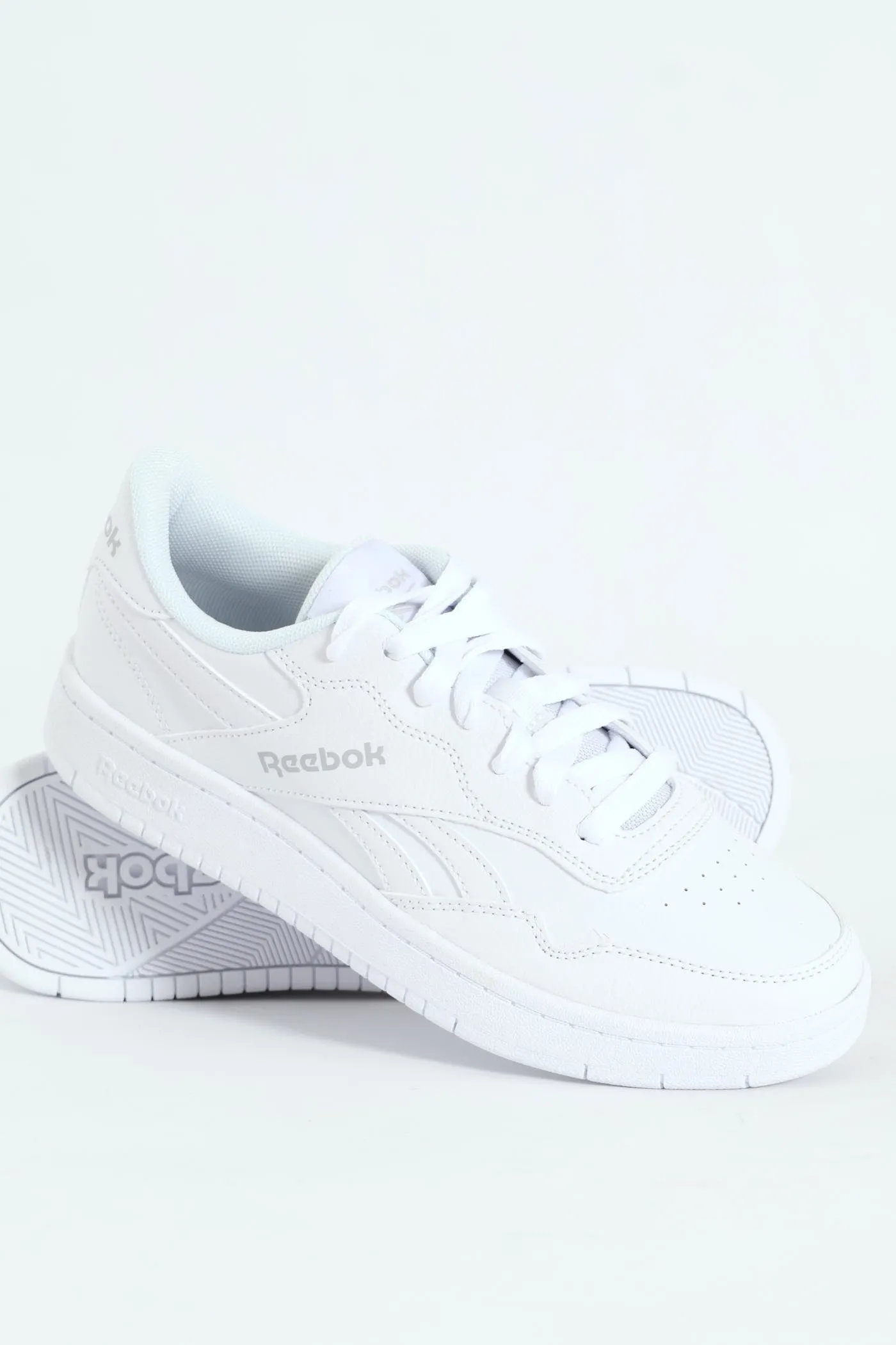 1000 Classic Lace Up Sneaker - White
