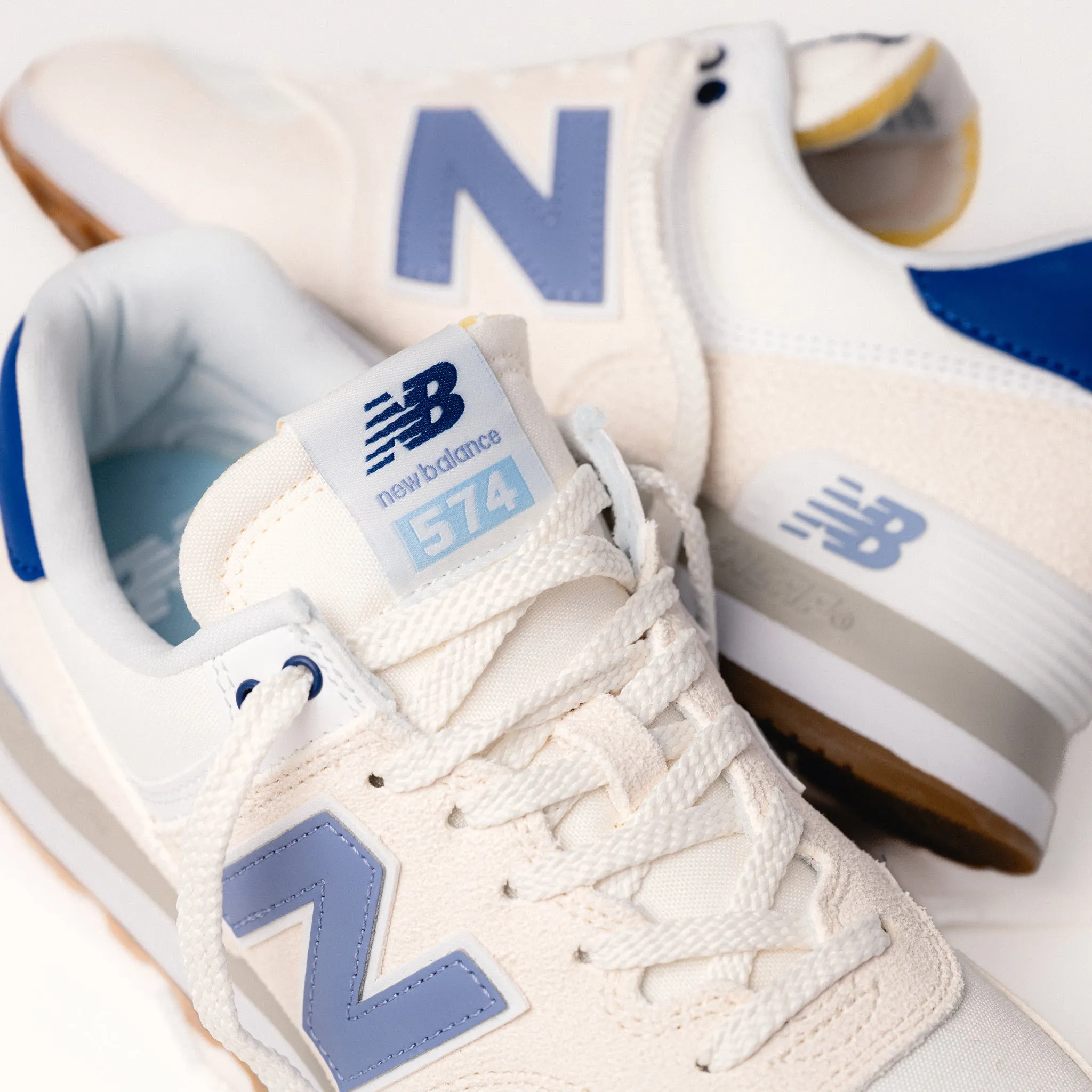 574 CLASSIC - LINEN - SUEDE/MESH