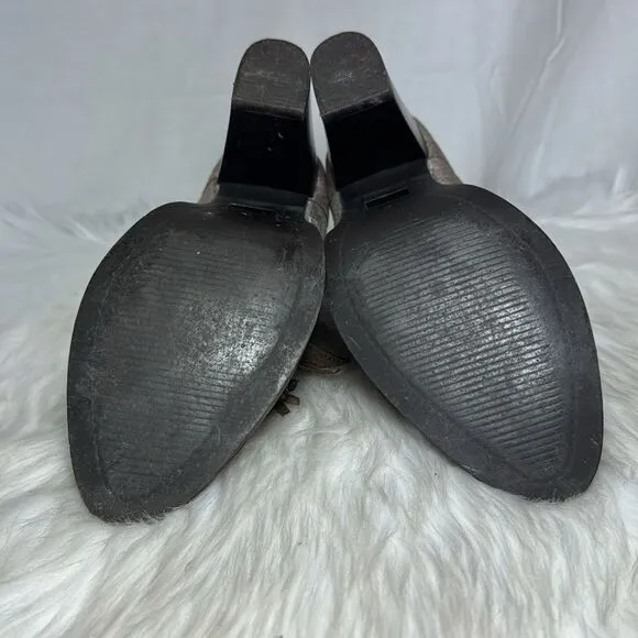 Anthropologie Seychelles Clue Kilty Burnished Pewter Metallic Heels Sz 8
