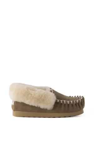 AUS WOOLI HAND STITCHED WOMENS SHEEPSKIN MOCCASIN - Chestnut/Tan
