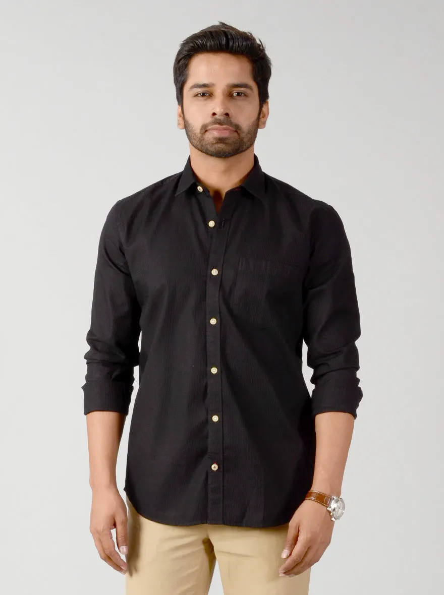 Black Solid Slim Fit Casual Shirt | JadeBlue
