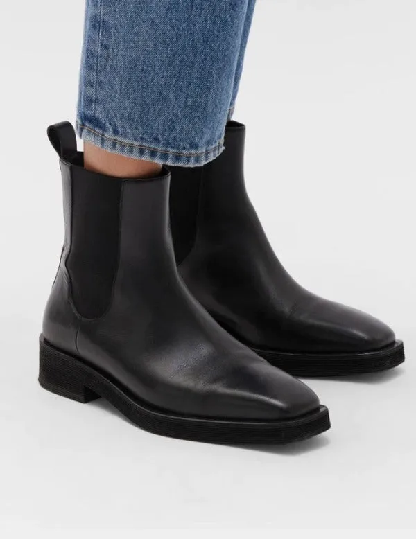 Clara Leather Boot Black