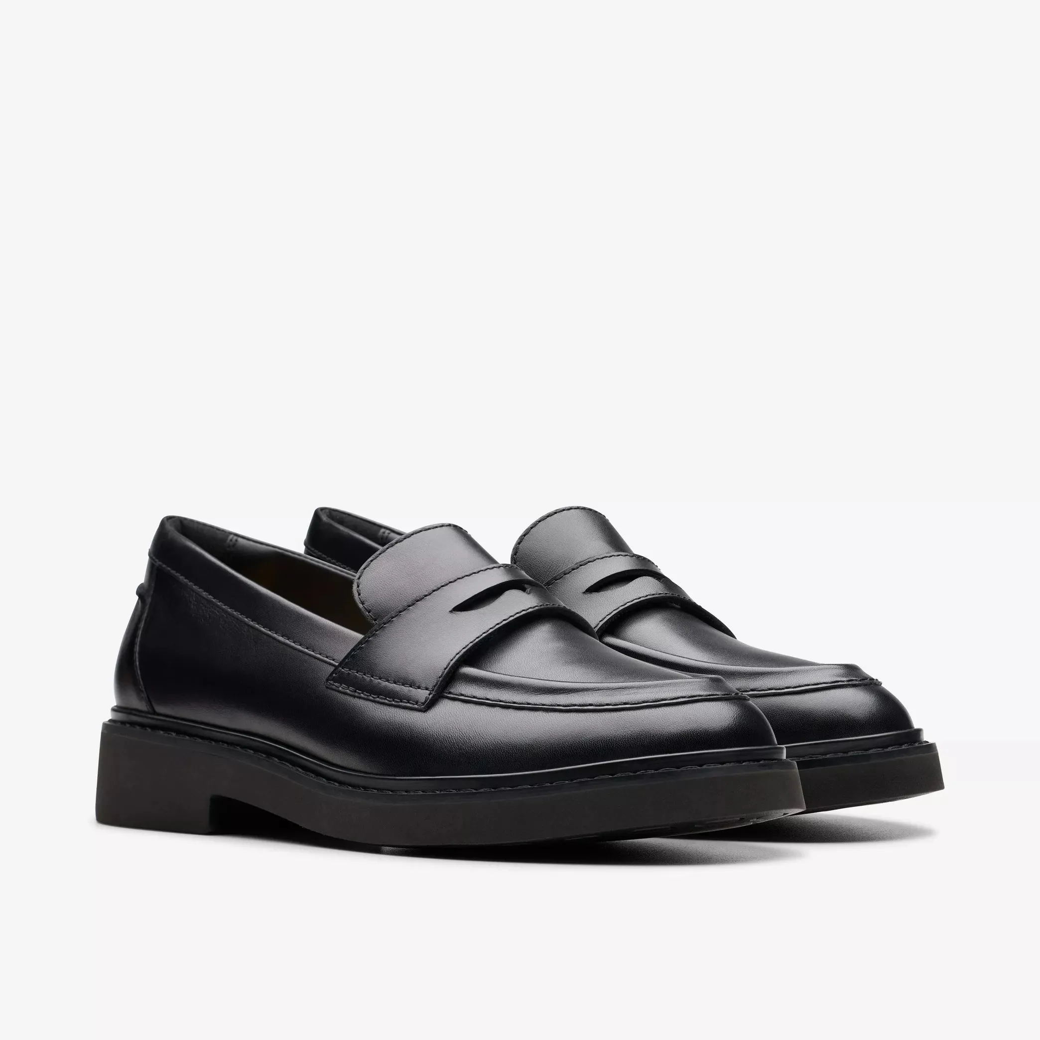 Clarks Women's Splend Edge Black Leather 26179541