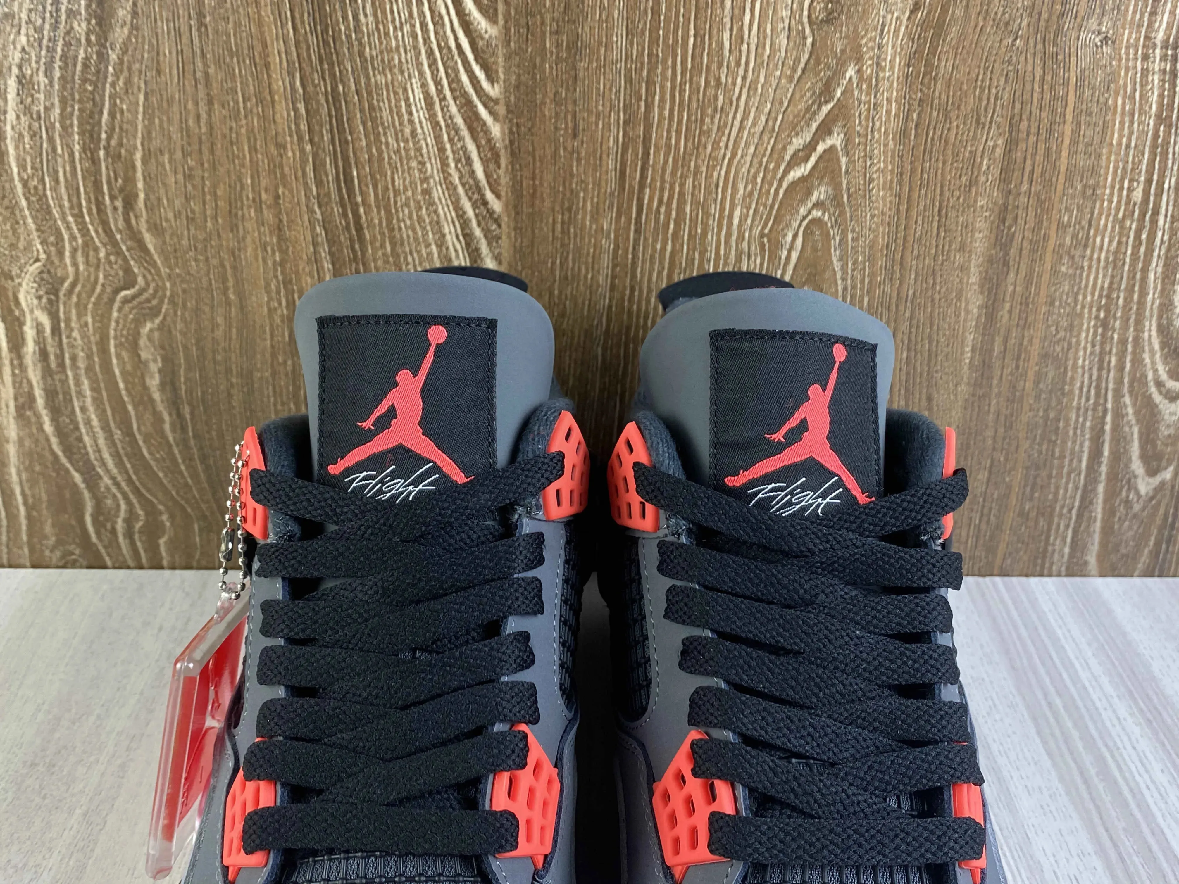 Classic Retro 4 Sneakers - Infrared