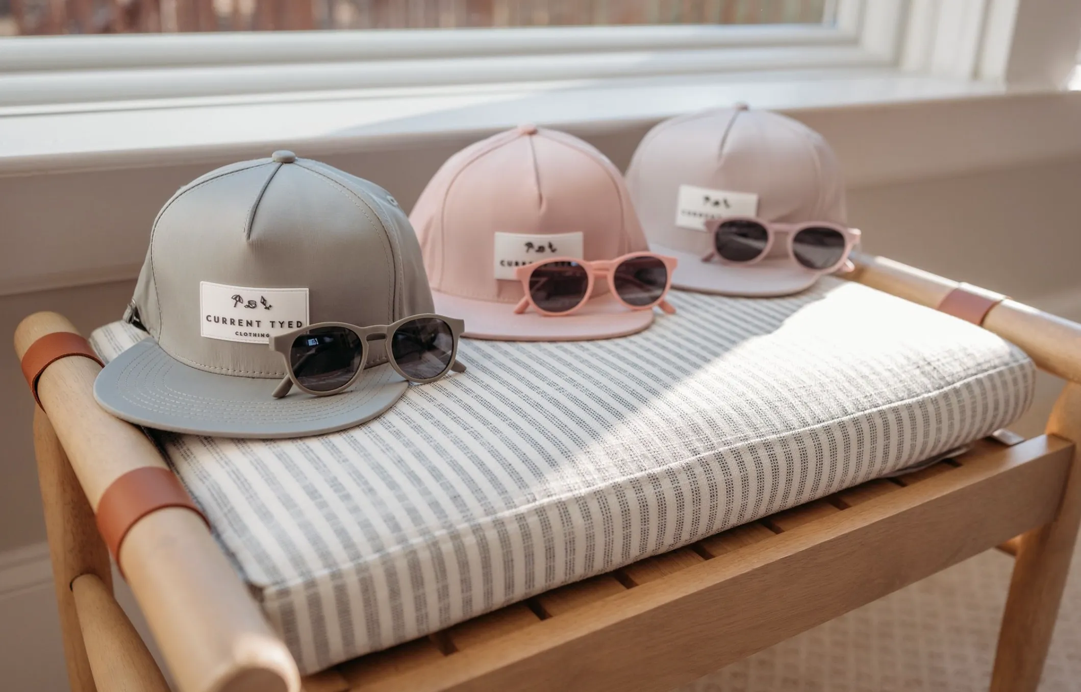 Classic Waterproof Snapback - Blush