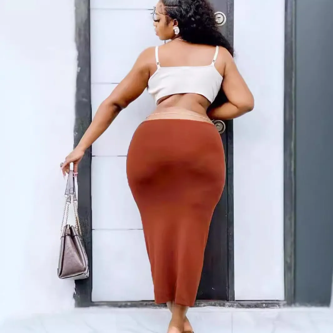 Curvaceous Keyhole Cutout Sleeveless Midi Dress for Plus Sizes