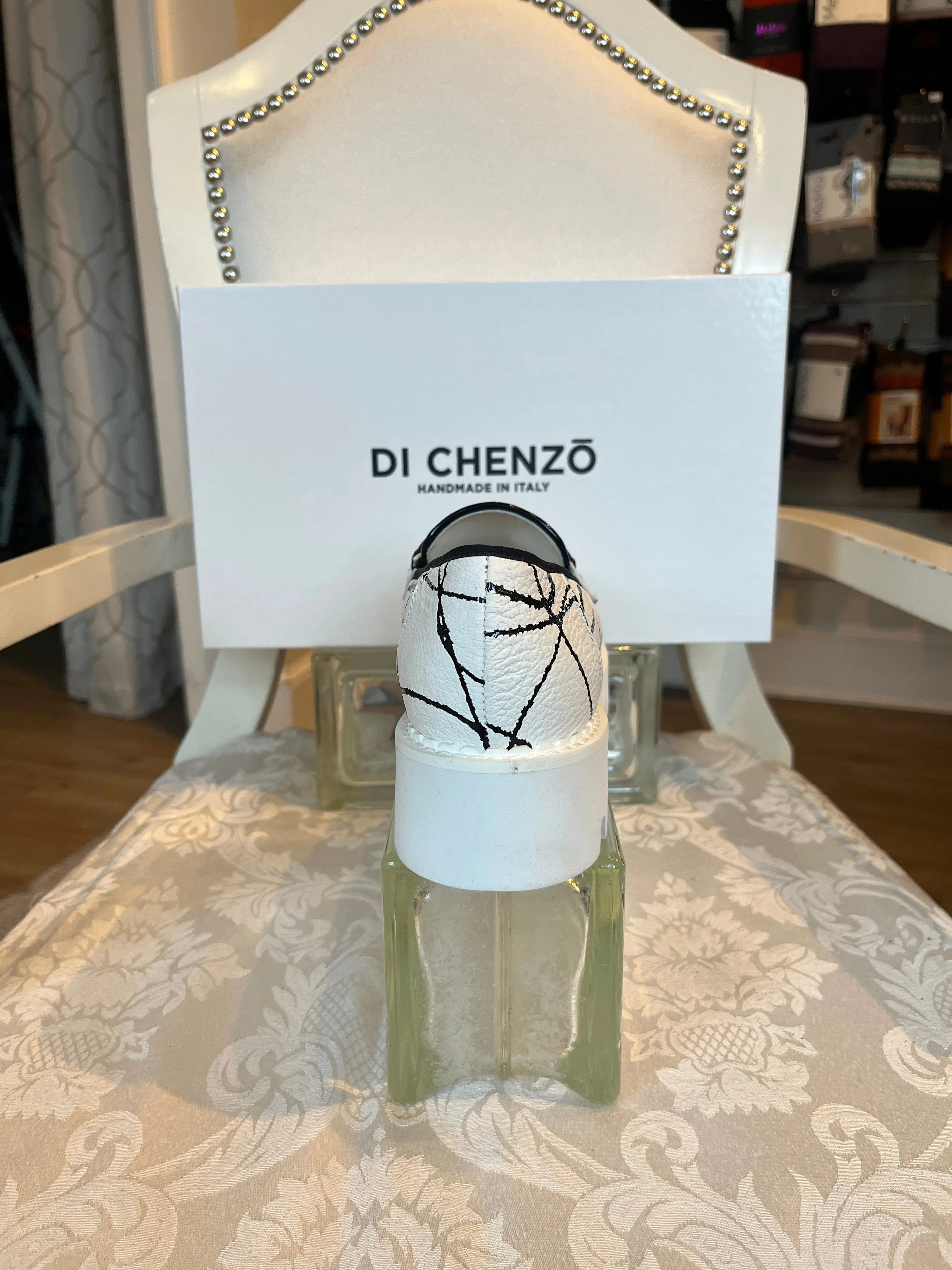 DICHENZO ARIA 11239 WHITE/BLACK LOAFER