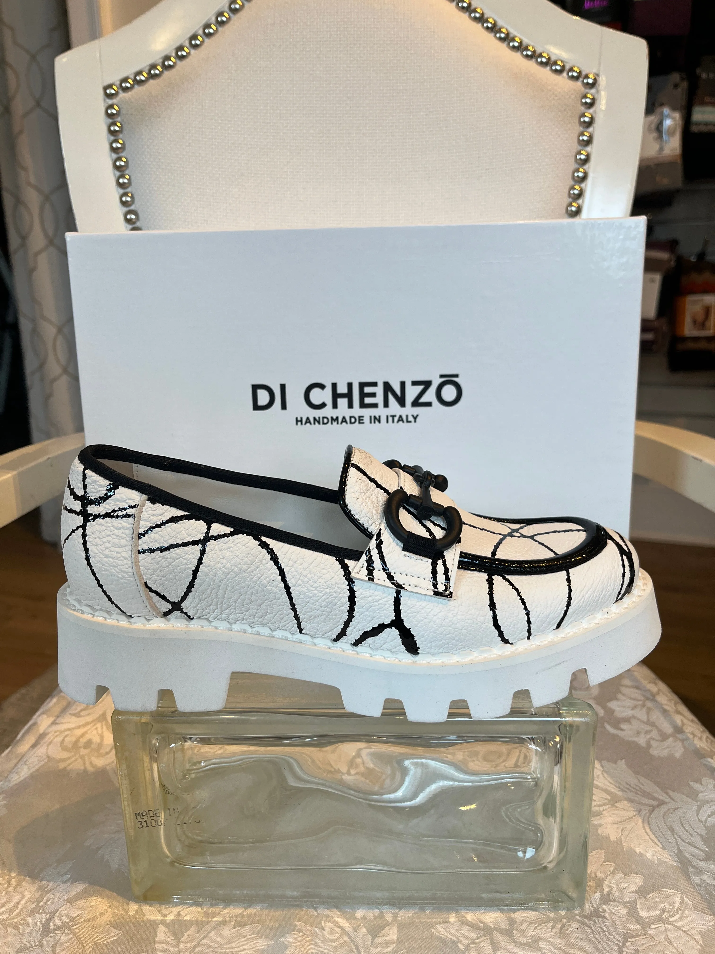DICHENZO ARIA 11239 WHITE/BLACK LOAFER