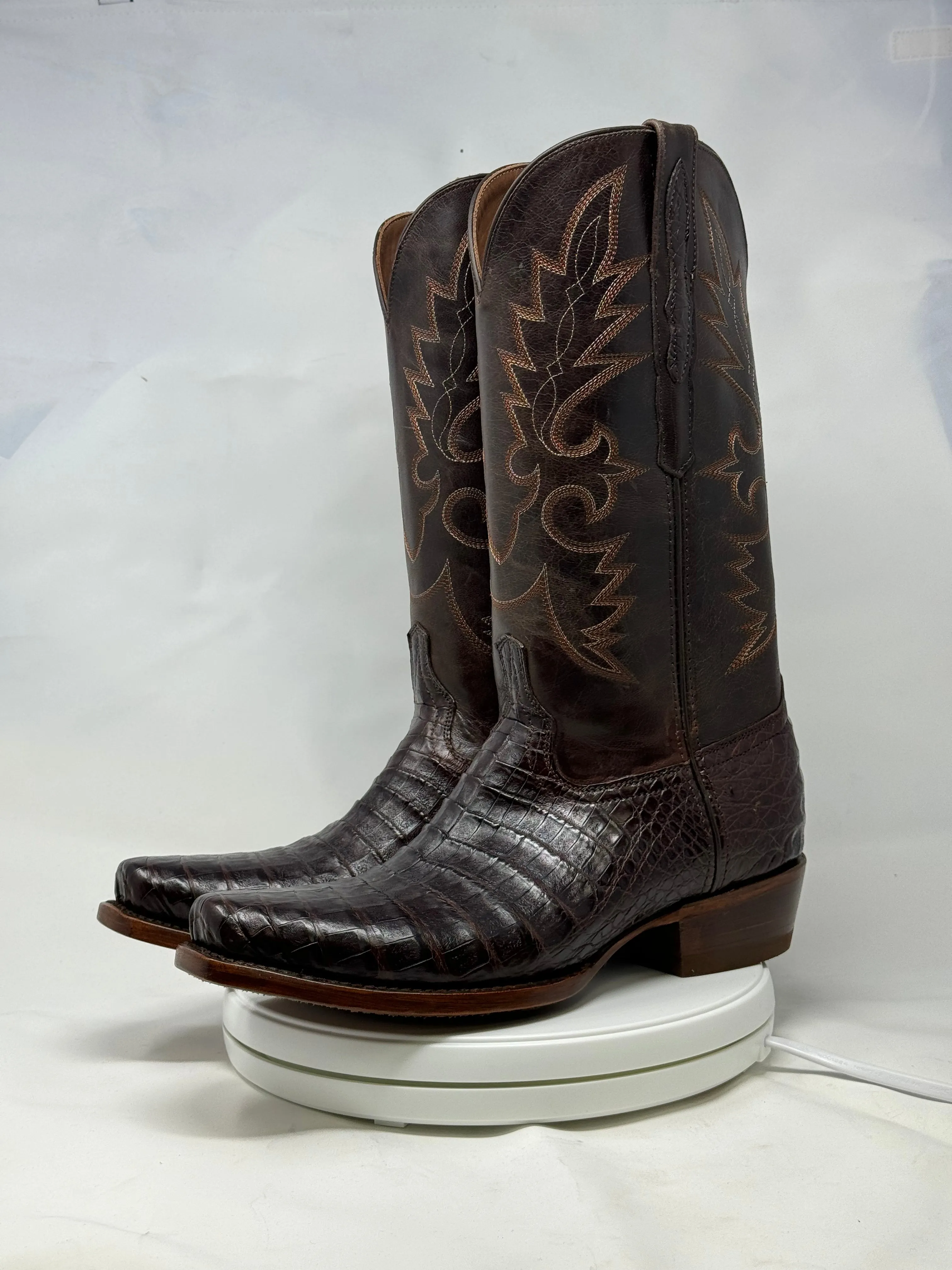 DJ2028 | Don Juan Boots Men's Caiman Belly Chocolate Diamond Toe
