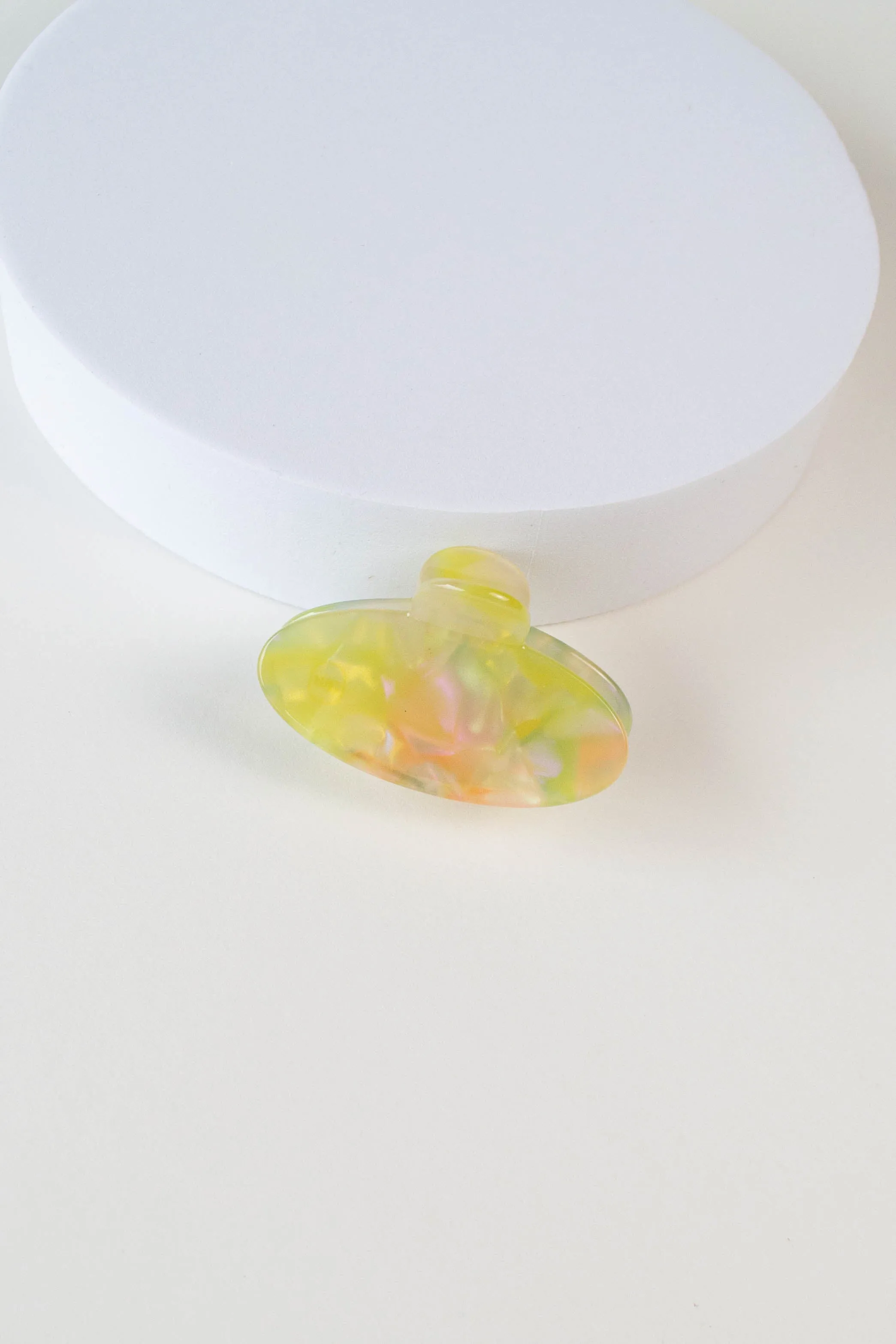 Eco Oval The Rainbow Hair Claw
