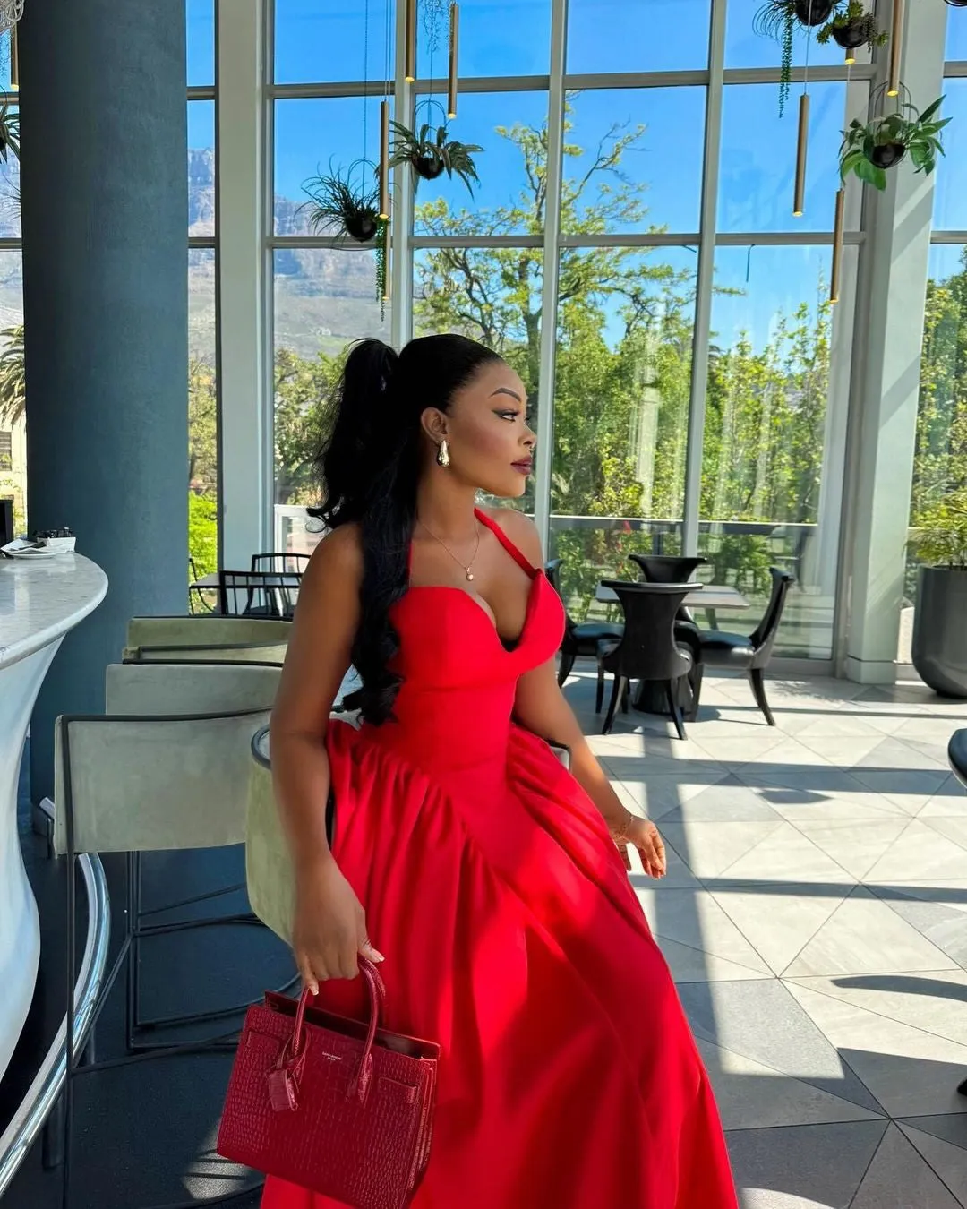 Elegant Halter-Neck Flared Midi Evening Dress