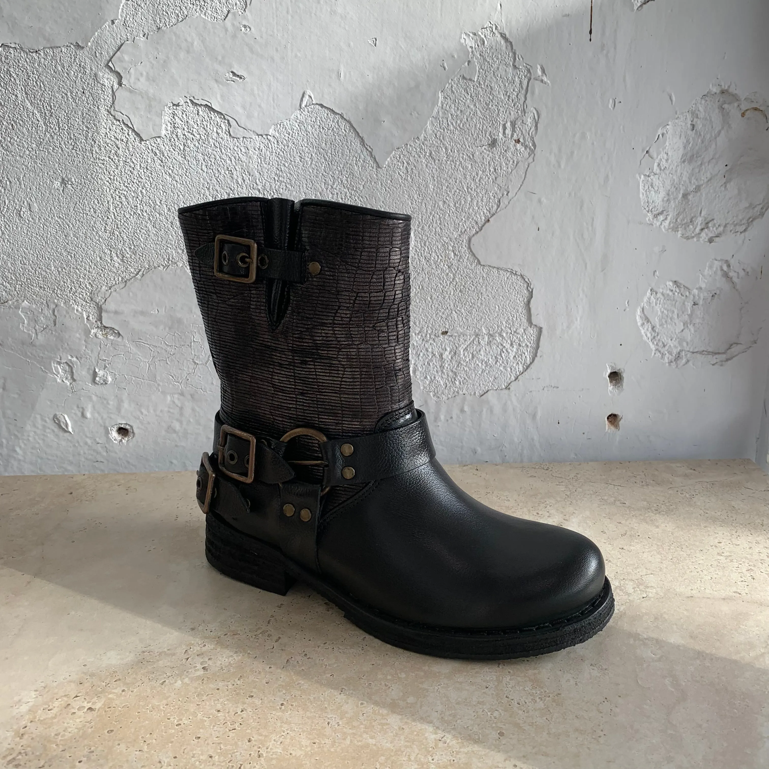 Felmini D537 Black