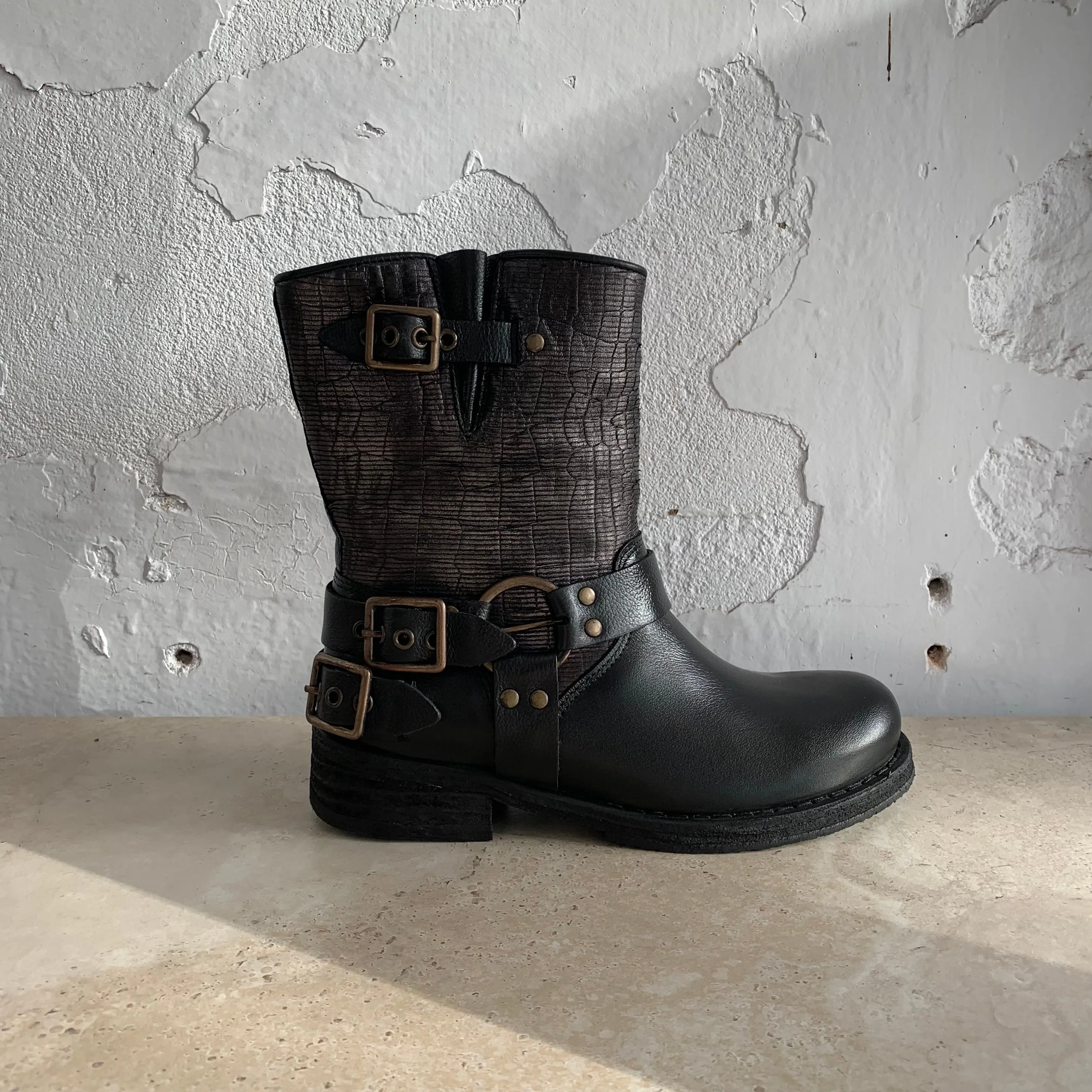 Felmini D537 Black