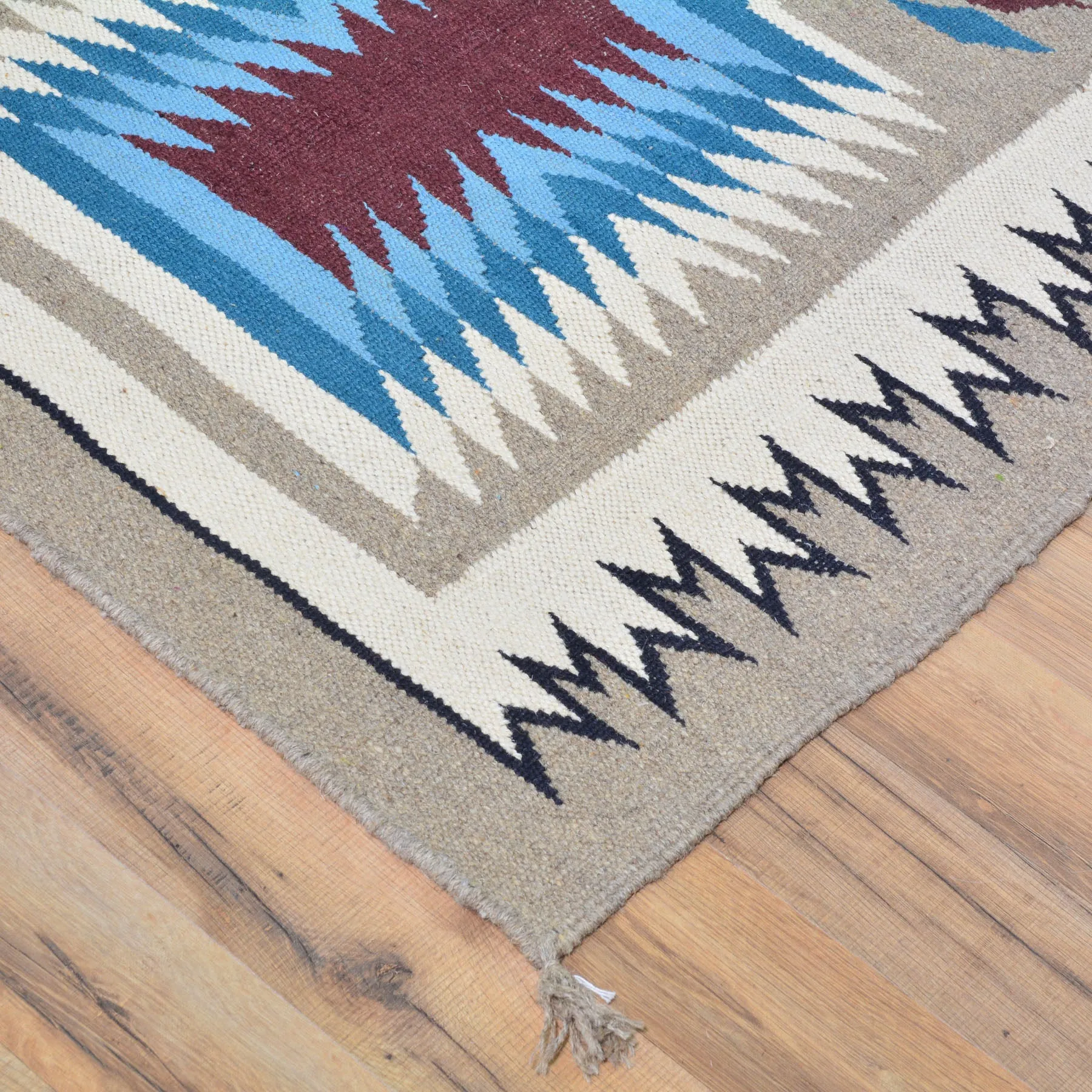 Hand-Woven Reversible Southwestern Design Handmade Wool Kilim (Size 6.0 X 8.11) Cwral-10344