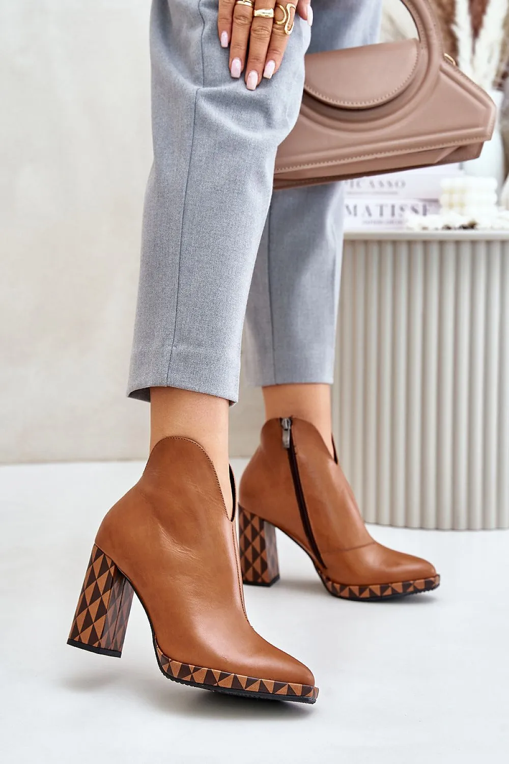 Heel boots