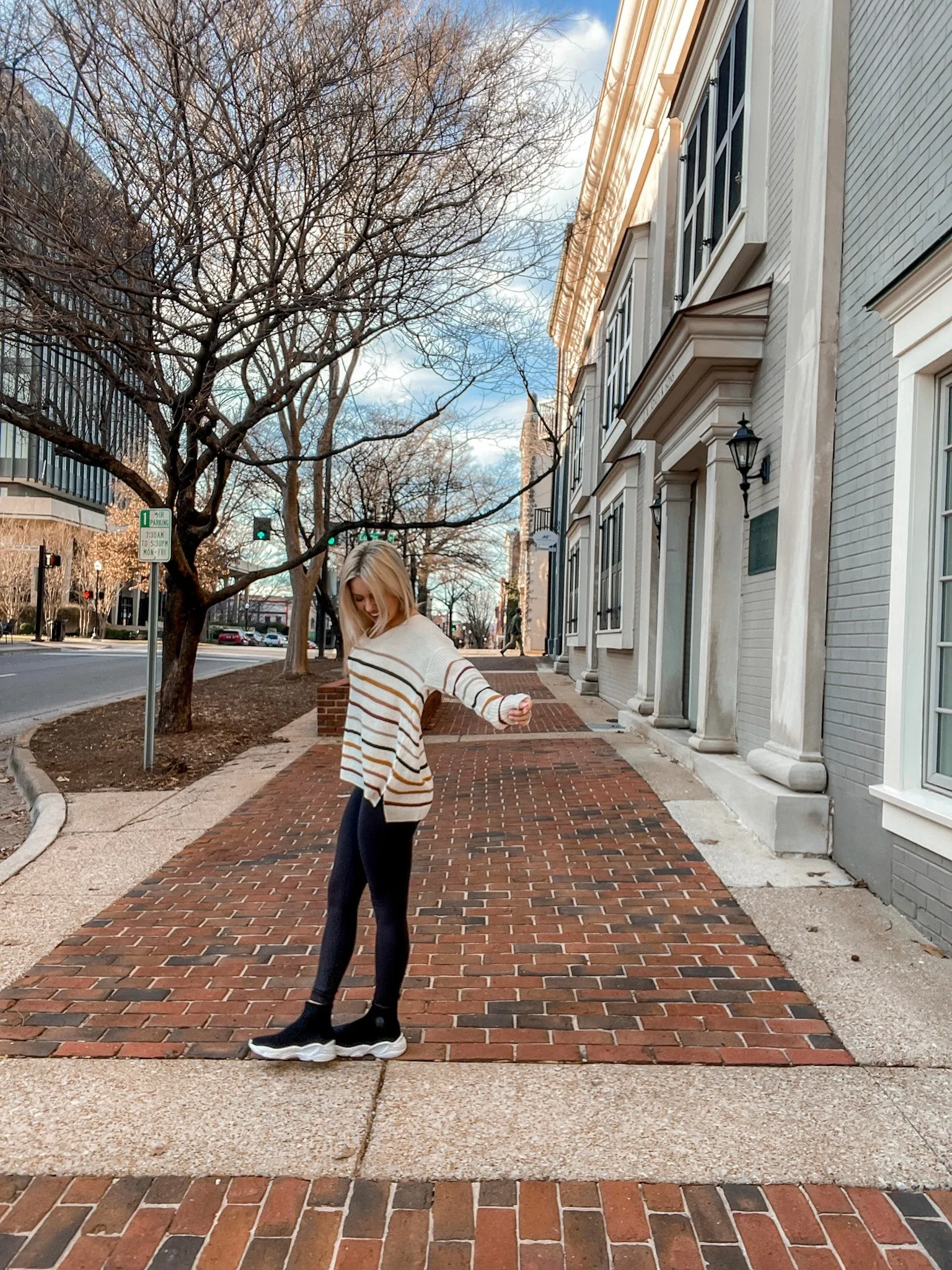 Mandy V-Neck Striped Sweater- Cream Combo