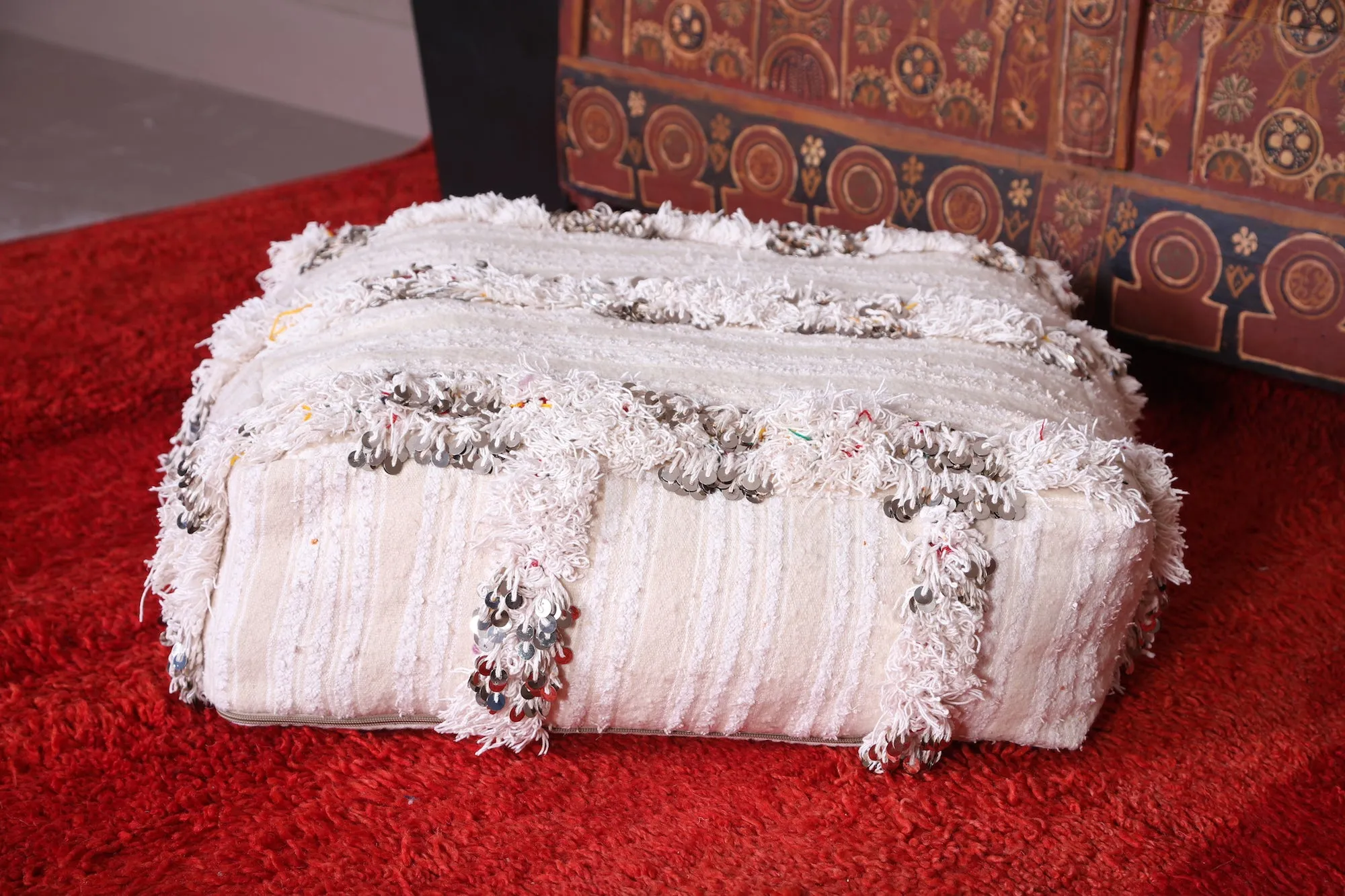 Moroccan handwoven woven berber kilim pouf