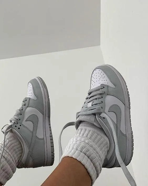 Nike Dunk Low 'Photon Dust' (W)