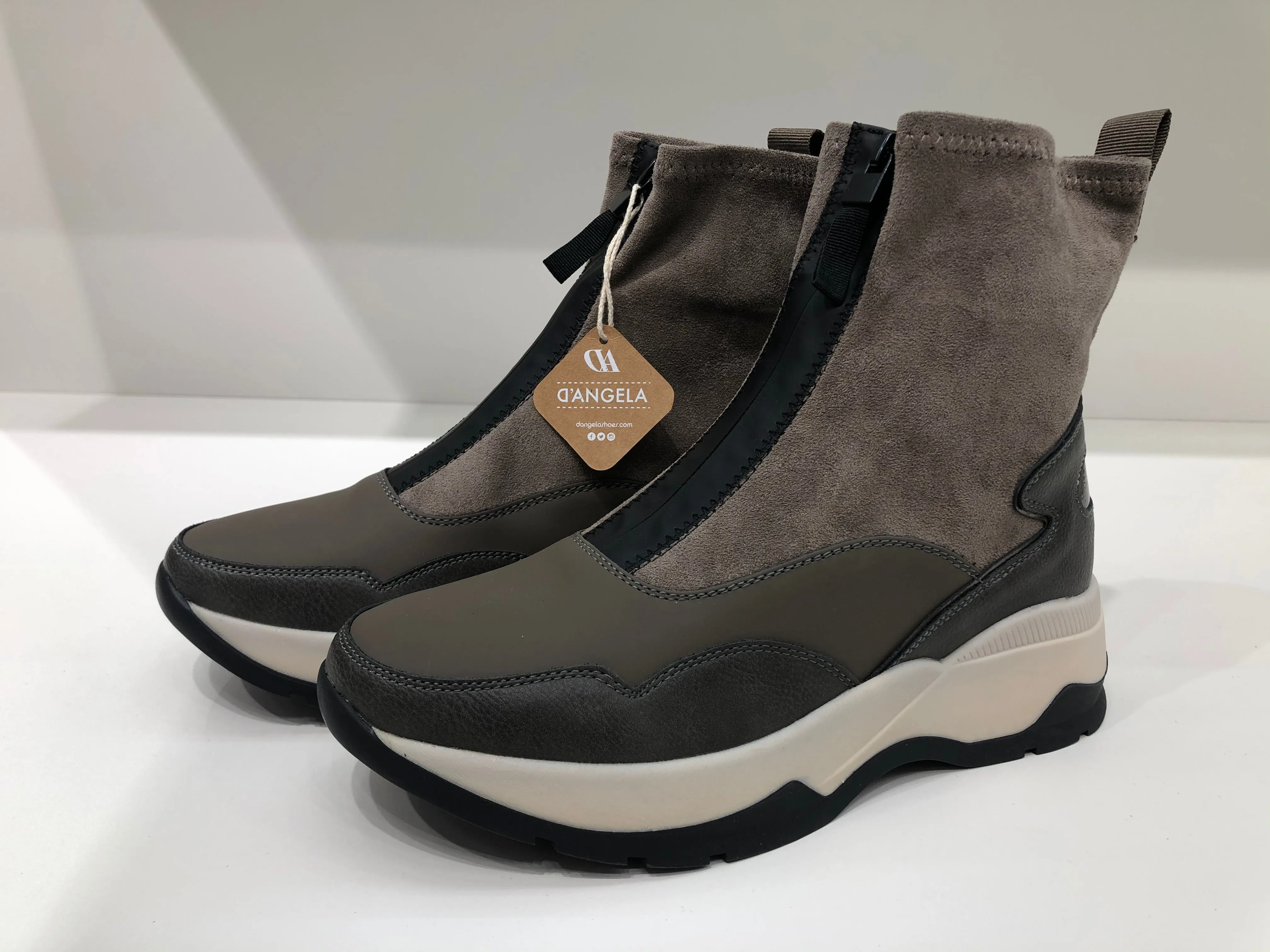 OPAL TAUPE