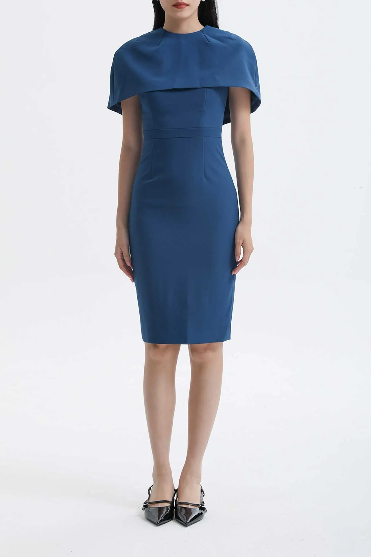 ROUND-NECKLINE DRESS IN DEEP BLUE