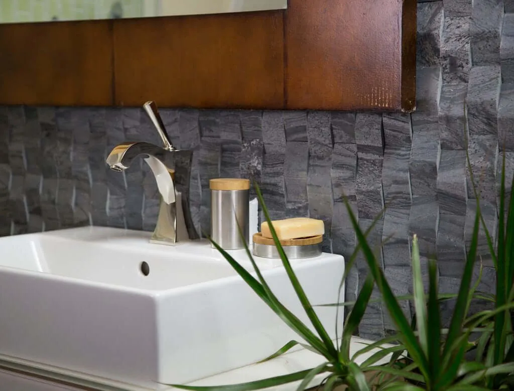SILVER QUARTZITE, NEW WAVE