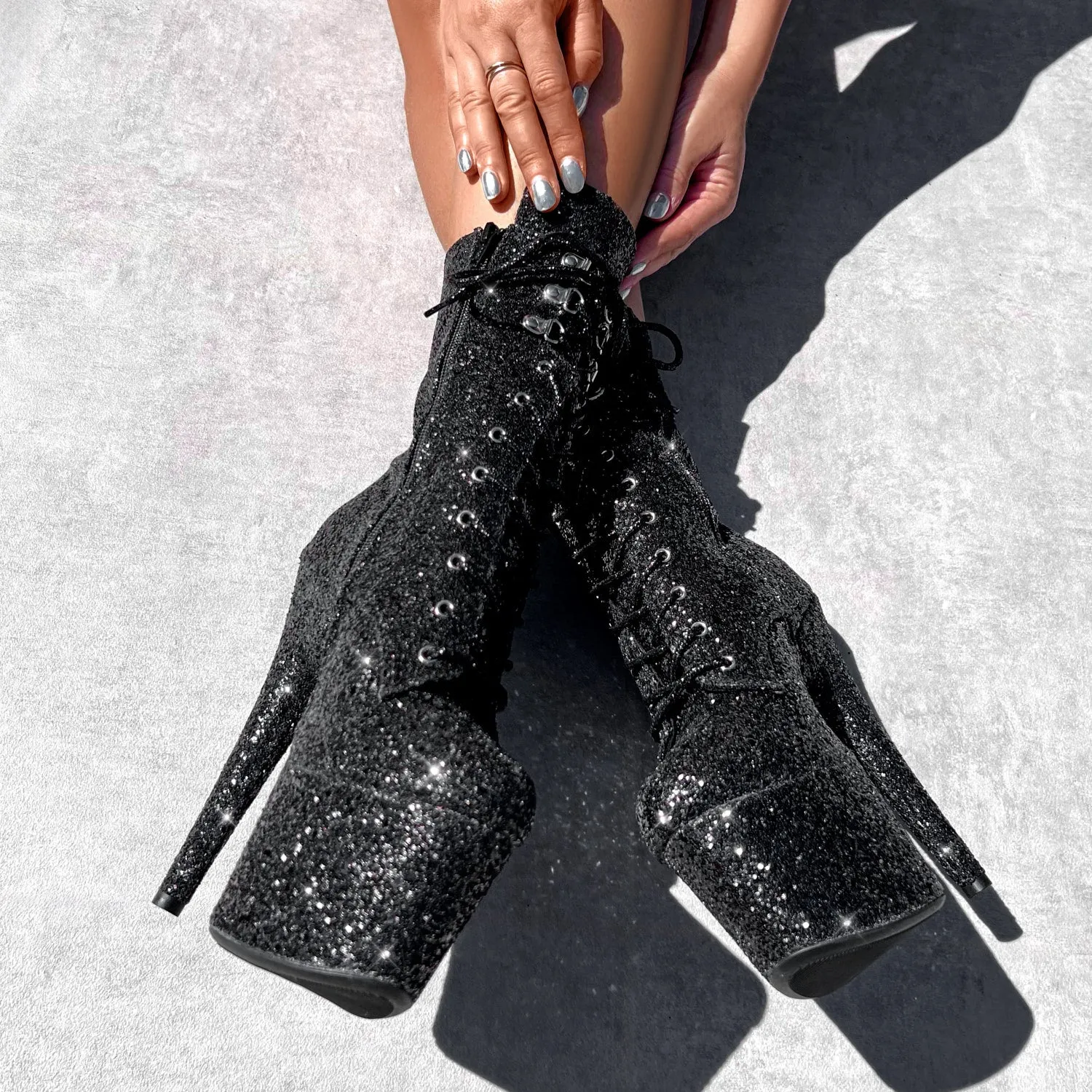 The Glitterati Xtra - Wide Fit Boot - BLACK CAVIAR - 7INCH