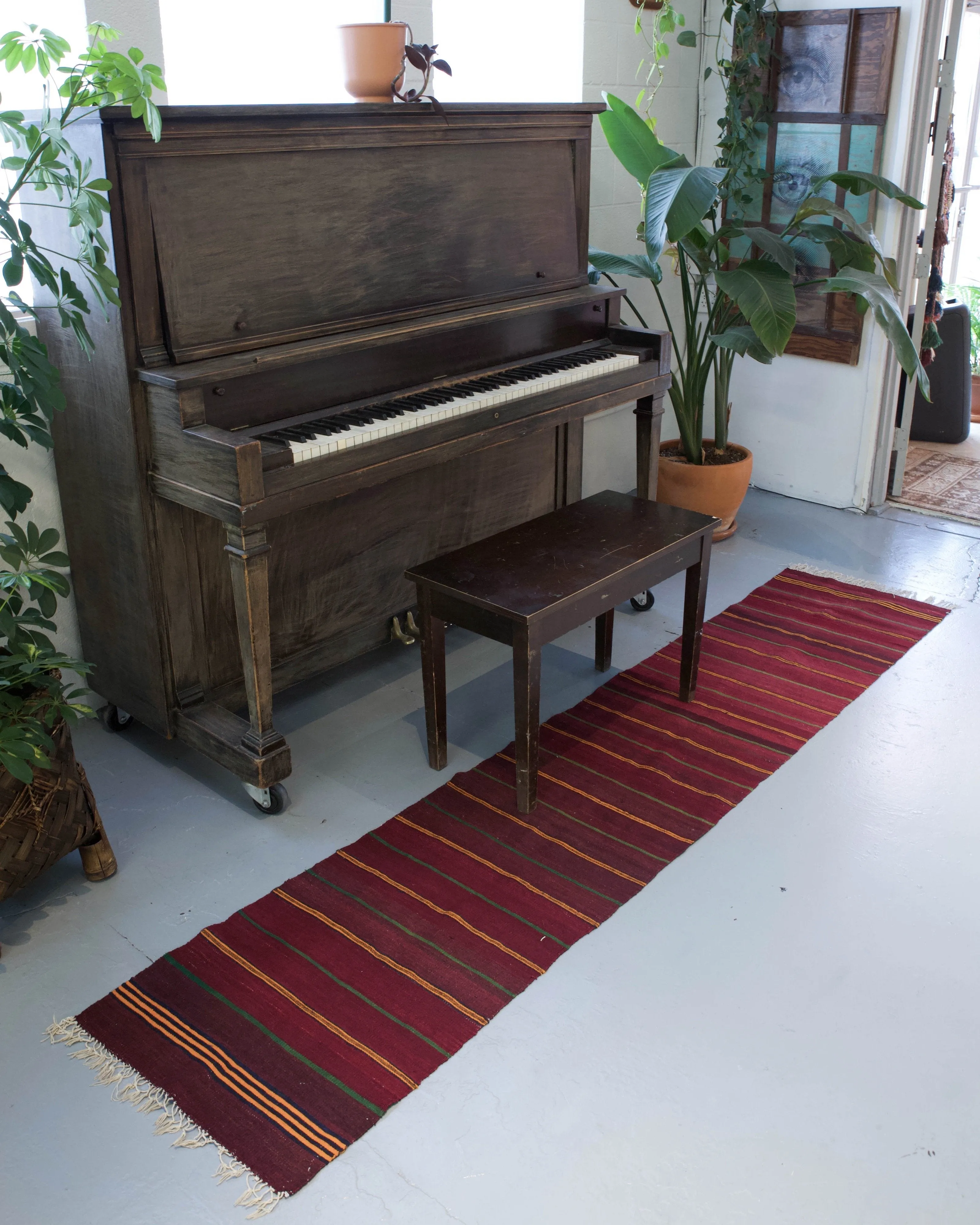Vintage Anatolian kilim runner 1'10"x 9'
